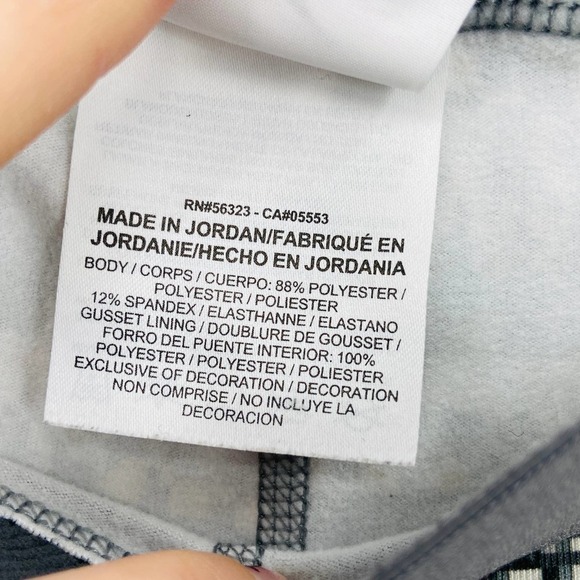 NIKE Pro Gray White Stripe 8 Bit Fair Isle Tight Workout Leggings Size Small - Picture 9 of 9